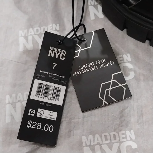 Madden NYC Chunky Platform Sandals Womens 7 Black Strappy Wedge Sandal - Picture 6 of 8